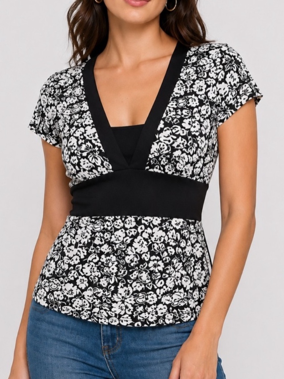 Vintage Clientele Made in Canada Black White Floral Tie Back Top